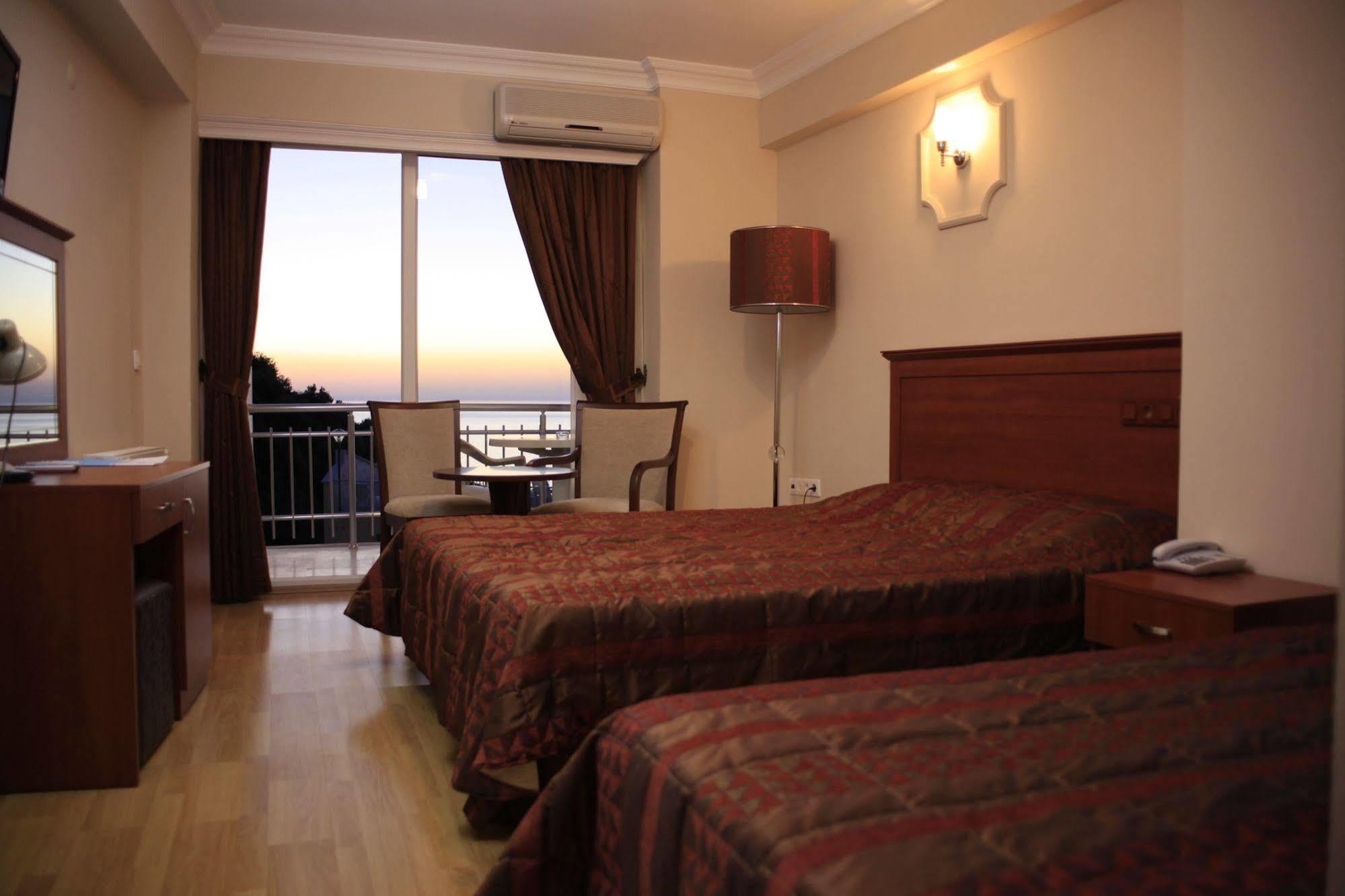 Dogalya Hotel Mudanya Exterior photo